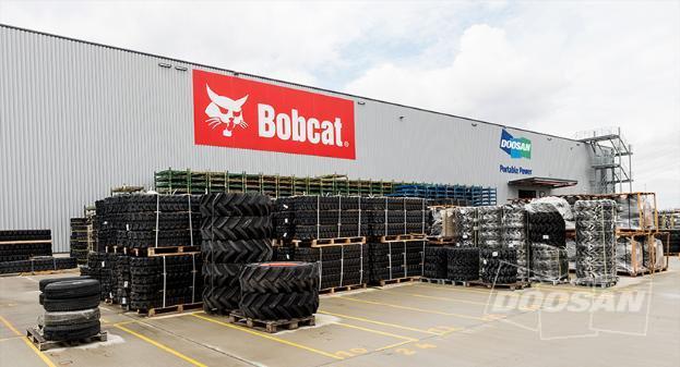 Doosan Bobcat Opens a Parts Distribution Center in Halle, Germany