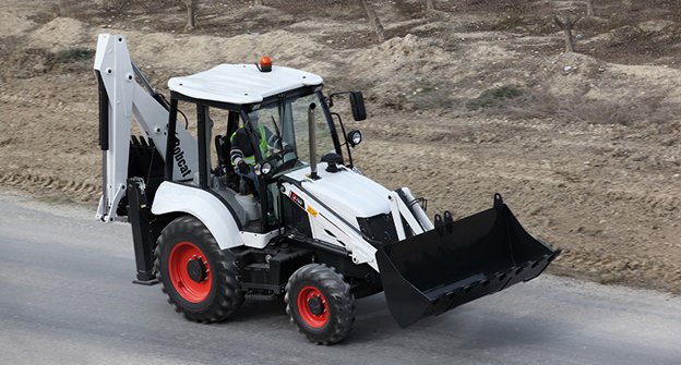 Doosan Bobcat Opens Backhoe Loader Plant in India